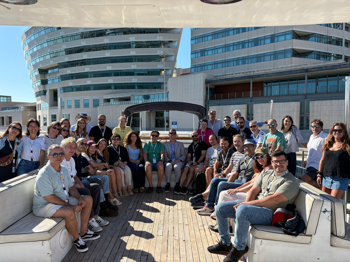 ILB_CAT (@ilb_cat) on Twitter photo Tot preparat per la benvinguda del nostre alumnat, avui l'equip ha tingut l'oportunitat de fer una visita marítima a les instal·lacions del <a href="/PortdeBarcelona/">Port de Barcelona</a>
Us esperem a totes I tots, molt bon inici de curs.
<a href="/PortdeBarcelona/">Port de Barcelona</a> <a href="/consorciedubcn/">Consorci d'Educació</a> <a href="/educaciocat/">Educació</a> #connectedtochange Tot preparat per la benvinguda del nostre alumnat, avui l'equip ha tingut l'oportunitat de fer una visita marítima a les instal·lacions del <a href="/PortdeBarcelona/">Port de Barcelona</a>
Us esperem a totes I tots, molt bon inici de curs.
<a href="/PortdeBarcelona/">Port de Barcelona</a> <a href="/consorciedubcn/">Consorci d'Educació</a> <a href="/educaciocat/">Educació</a> #connectedtochange