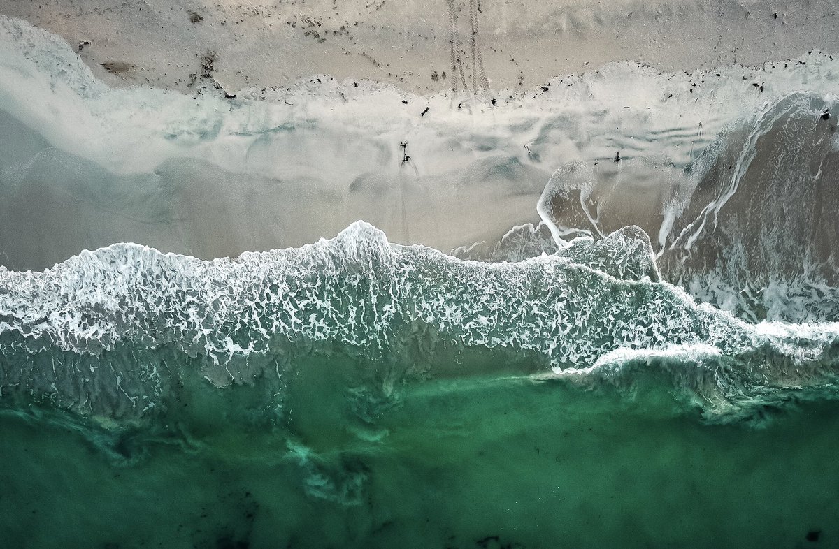 Wild tides on the Isle of Harris in the Outer Hebrides 🥰🌊

#hebrides #scotland #visitscotland