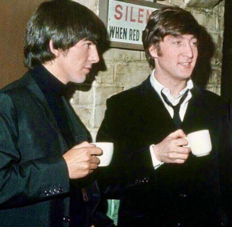 💚💜 (@thinklennison) on Twitter photo 