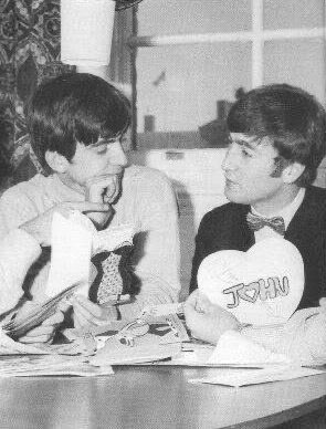 💚💜 (@thinklennison) on Twitter photo 