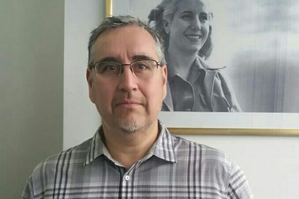 Con profundo dolor despedimos al compañero Dani Ezcurra

Juntos empezamos a caminar hace muchos años. A formarnos y pensar los procesos de luchas populares, para la construcción de una patria libre. Te vamos a extrañar inmensamente. 

 Abrazamos a todos tus afectos Hasta siempre!