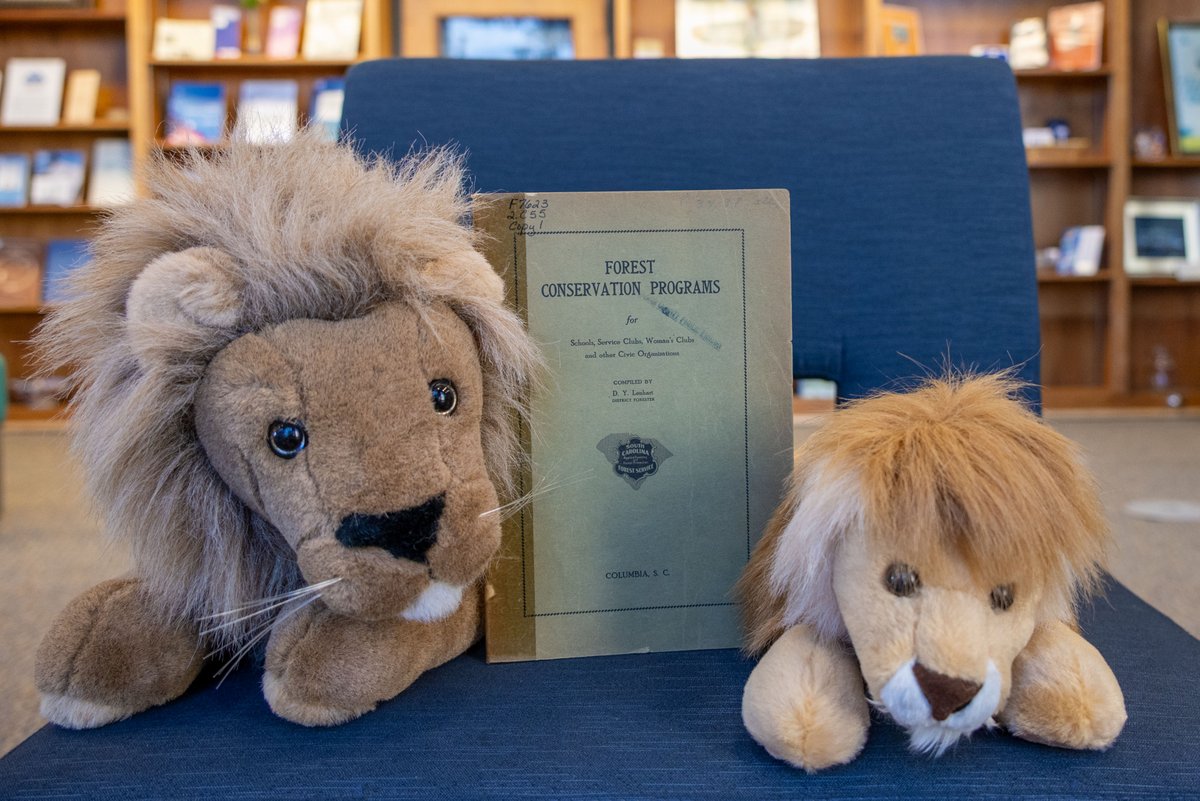 scstatelibrary's tweet image. Published in the 1930s by the @ForestryCommish, formerly known as the S.C. Forest Service, the Forest Conservation Programs booklet was a guide for civic organizations to create programs celebrating South Carolina forests. To learn more, visit tinyurl.com/se5746vf. #SCDocsRock