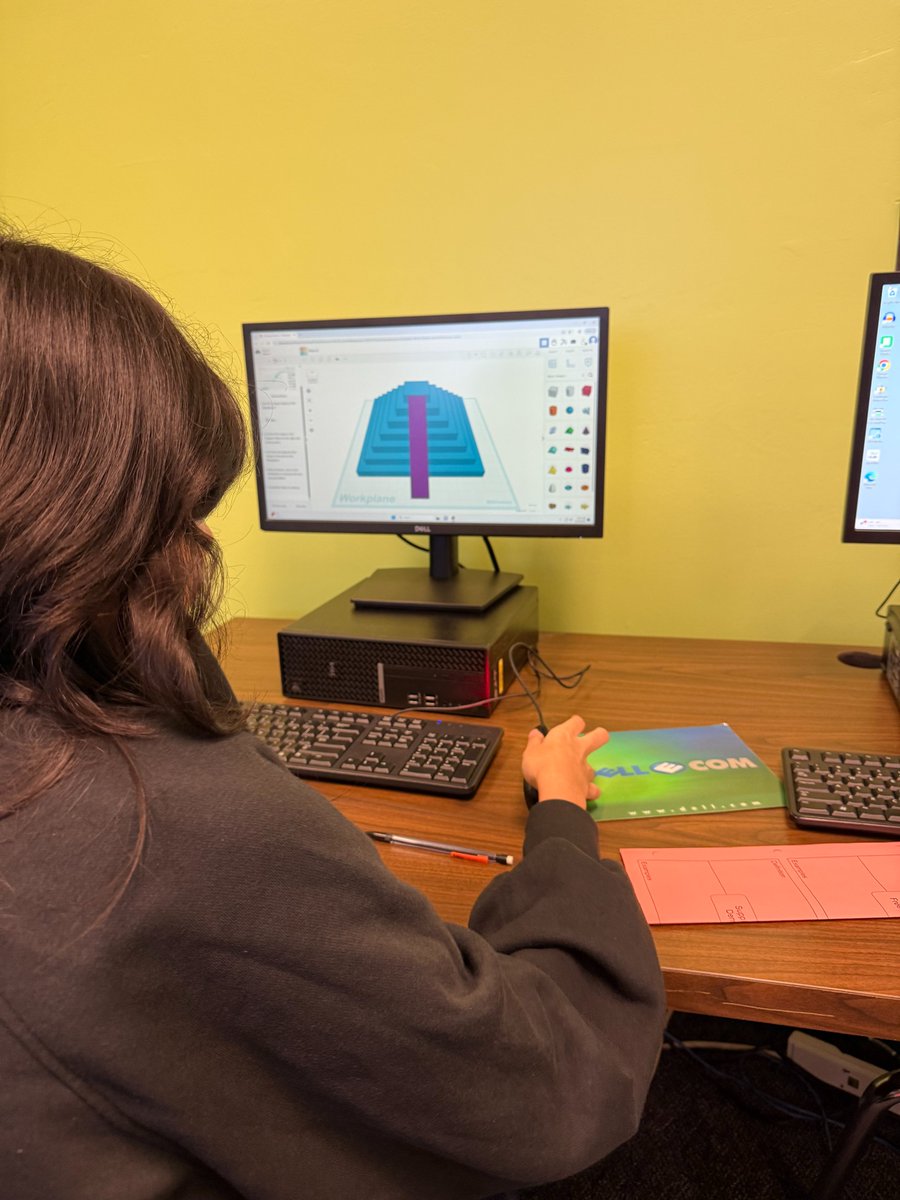 7thOlleSTEM's tweet image. 🚀 Our students are bringing their ideas to life in Tinkercad! From imagination ➡️ 3D design ➡️ 3D printing, they’re learning how creativity and technology come together. 🖥️✨

#STEM #3DPrinting #FutureCreators