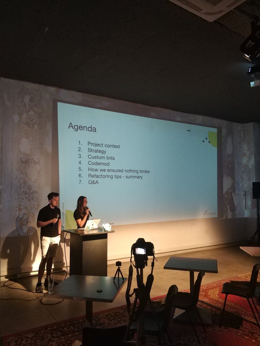 FlutterCracow's tweet image. And here we go! Agnieszka and Kamil presenting how to refactor #Flutterdev projects at scale on Flutter Cracow stage