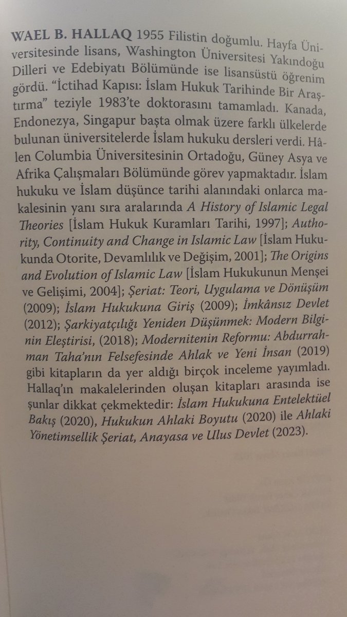 Direniş Olarak İlim 
Dünyaca ünlü İslam hukukçusu ve ahlak-siyaset filozofu Wael Hallaq'ın söyleşi ve yazılarından oluşuyor.