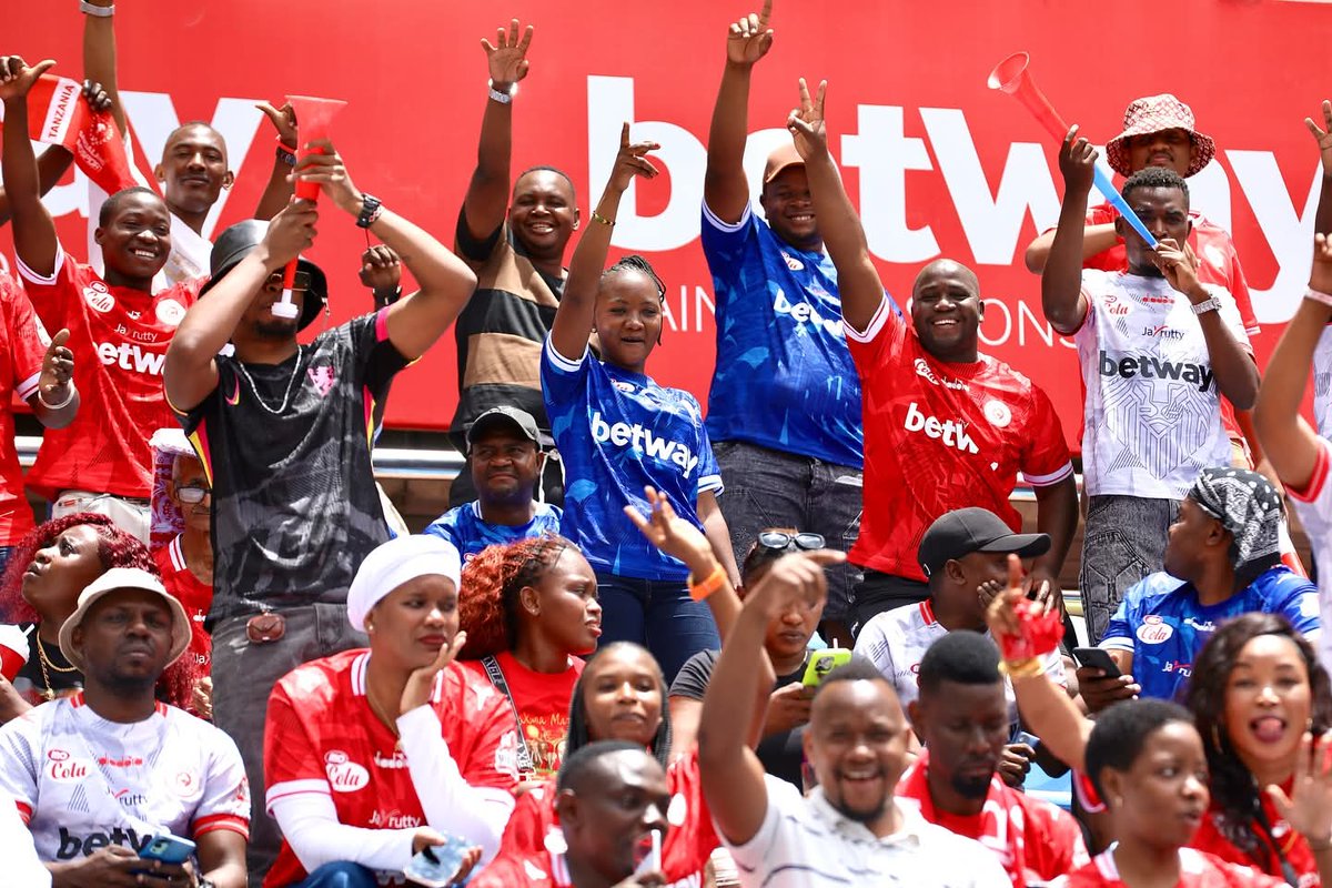 JumaahSalumu's tweet photo. Simba SC is holding its 17th ππ’π¦ππ πππ² ππππ festival today, and it has been a great success. @goligani @RevocatusMagum1
#NguvuMoja
#SimbaSC
#SimbaWeek2025 https://t.co/uFf211pxjc