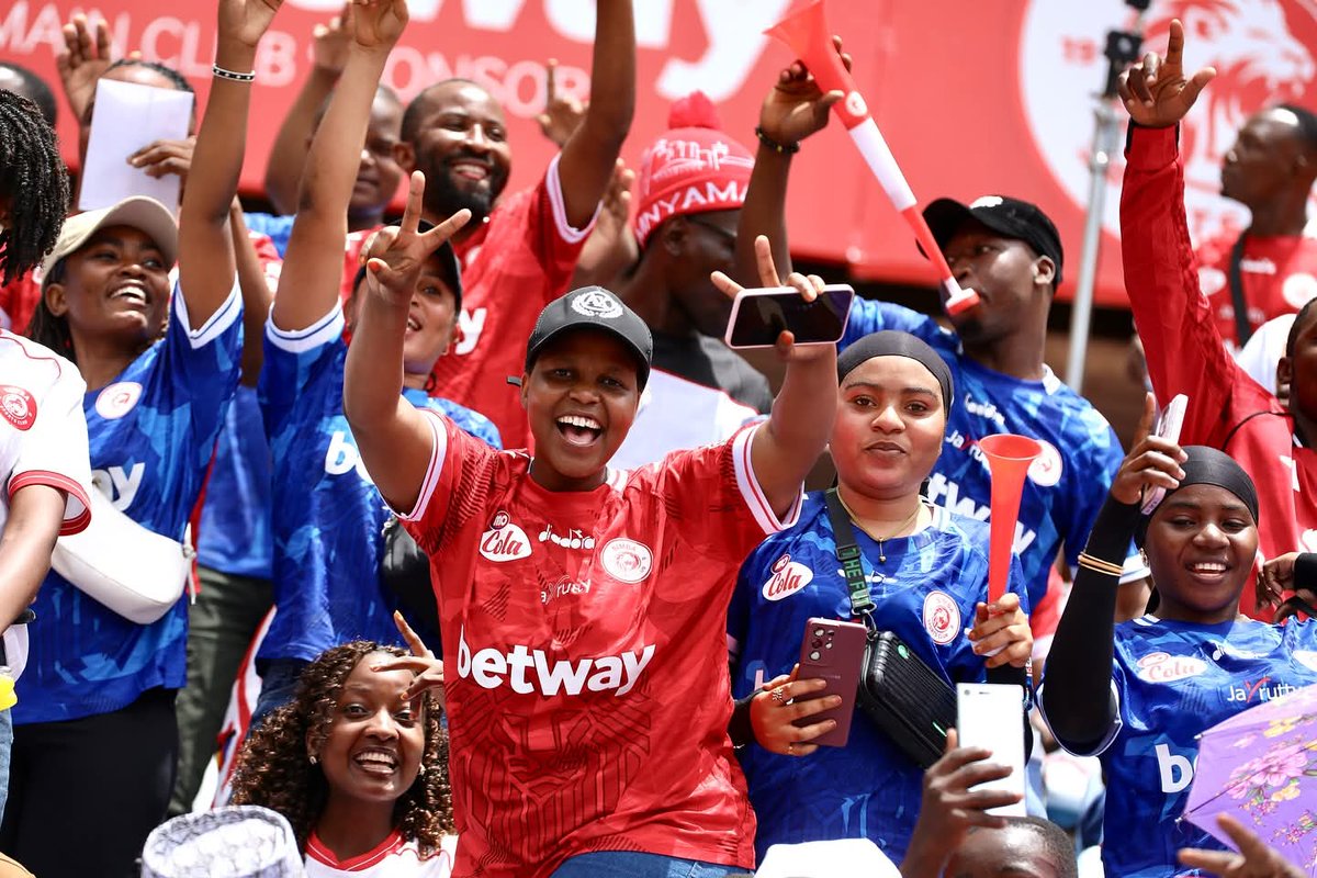 JumaahSalumu's tweet photo. Simba SC is holding its 17th ππ’π¦ππ πππ² ππππ festival today, and it has been a great success. @goligani @RevocatusMagum1
#NguvuMoja
#SimbaSC
#SimbaWeek2025 https://t.co/uFf211pxjc