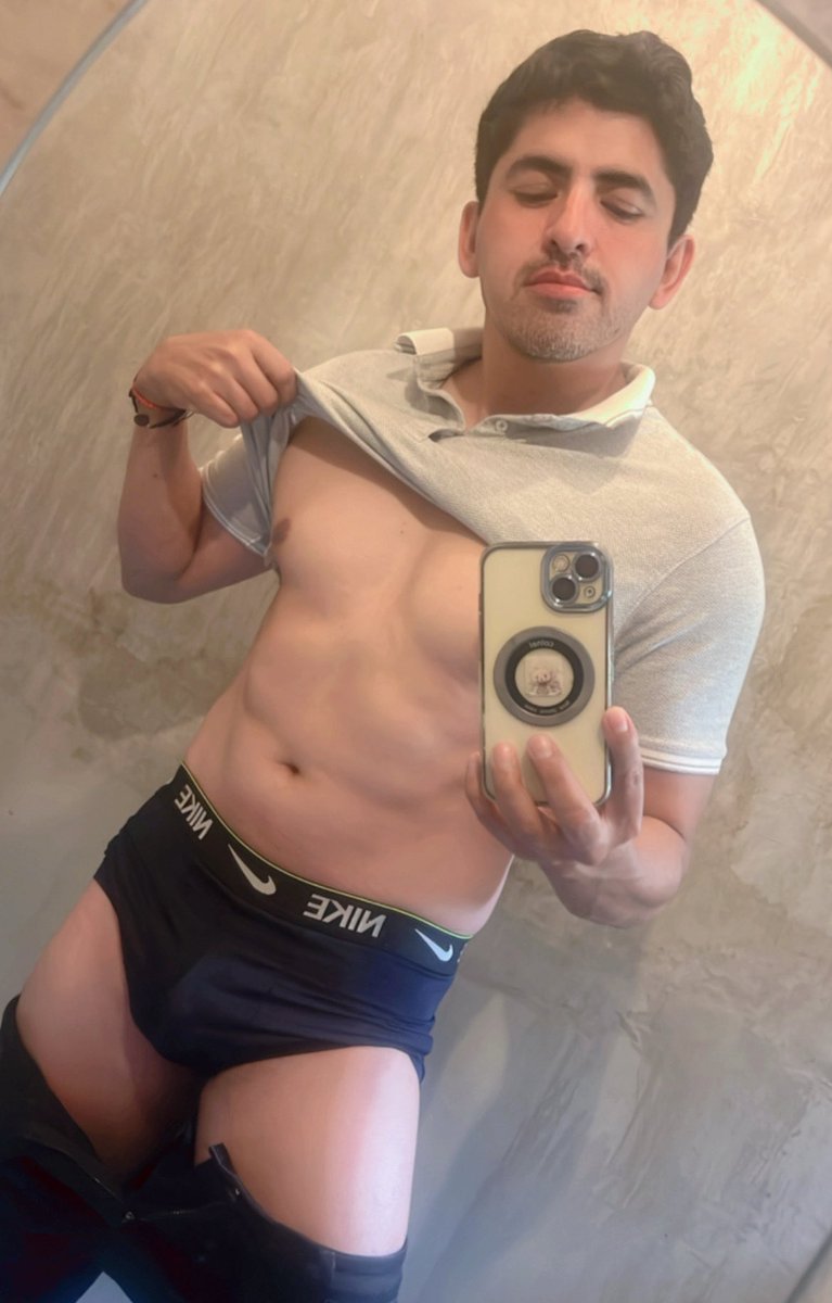 CesarCarVal's tweet image. Like si suscribe 😈