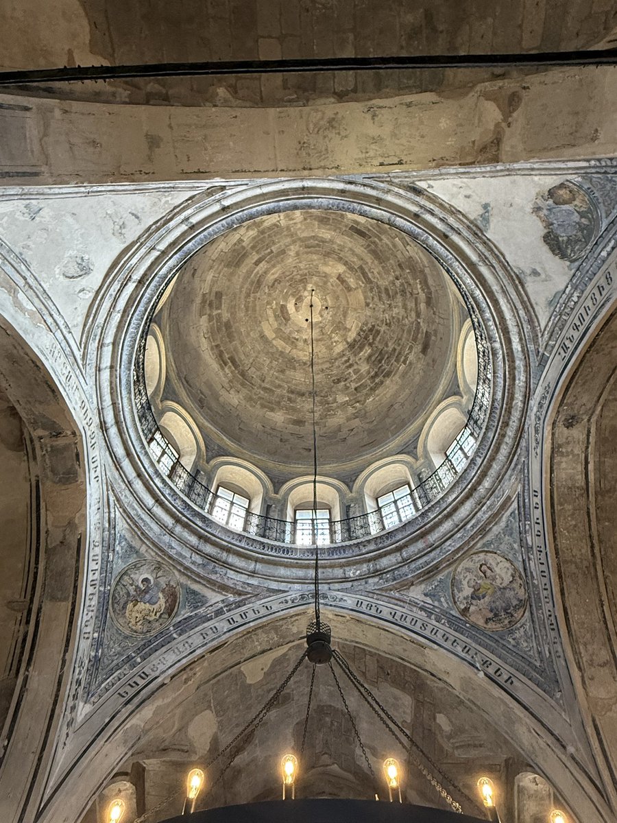 Kayseri Meryem Ana Kilisesi Araştırma Kütüphanesi’nin kubbesi.