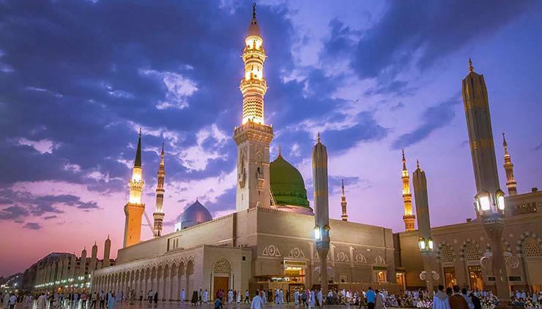 قَضَى الله لِلْعَلْياءِ أَنْ تَتَجَسَّدا
فَقَالَ لَها: كُونِي، فَكَانَتْ مُحَمَّدَا
💐💐💐💐💐💐💐💐💐💐💐💐
اللّهُمَّ صَلِّ عَلى مُحَمَّدٍ وَآلِ مُحَمَّدٍ صَلاةً كَثِيرَةً تَكُونُ لَهُمْ رِضَا وَلِحَقِّ مُحَمَّدٍ وَآلِ مُحَمَّدٍ أَداءً وَقَضاء بِحَوْلٍ مِنْكَ وَقُوَّةٍ يا رَبَّ