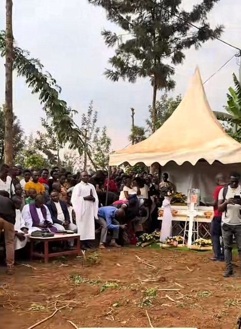Gogo’s burial drew a large turnout of family, friends, and fans, as well as local church choirs and gospel musicians. Attendees were dressed in coordinated outfits, singing hymns and gospel songs in unison, creating a solemn yet uplifting atmosphere that reflected grief