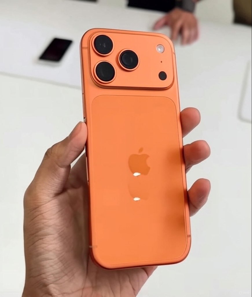 daveart400's tweet photo. Uk used iPhone 17 pro 256gb available, dm for price
#applevent https://t.co/2pNvWsFYKD