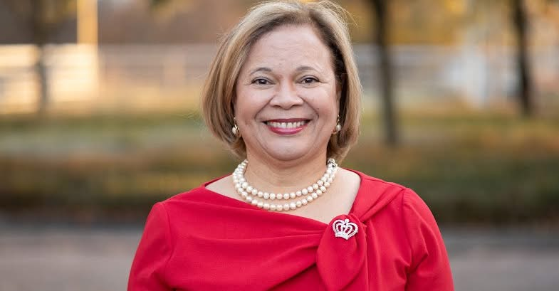 TIMENOUT's tweet photo. Woke Mayor of #Charlotte 
#ViLyles has sympathy  and compassion.... For #DecarlosBrown, the killer not the victim! https://t.co/mVsGoyZz2A