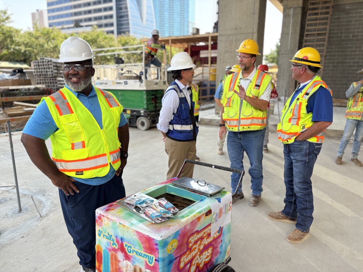 KDC_Development's tweet image. Level 12 has commenced at our Bank of America Tower at Parkside project, representing the Sky Lobby and first floor of office! We’ve completed 17 levels of garage, 7 below grade and 10 above grade! We celebrated this milestone with @FriosPops onsite.
#PacificElmProperties