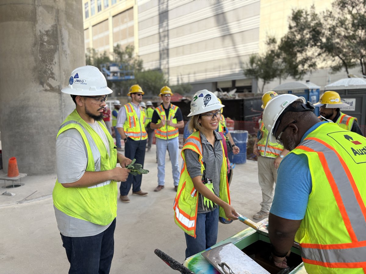 KDC_Development's tweet image. Level 12 has commenced at our Bank of America Tower at Parkside project, representing the Sky Lobby and first floor of office! We’ve completed 17 levels of garage, 7 below grade and 10 above grade! We celebrated this milestone with @FriosPops onsite.
#PacificElmProperties