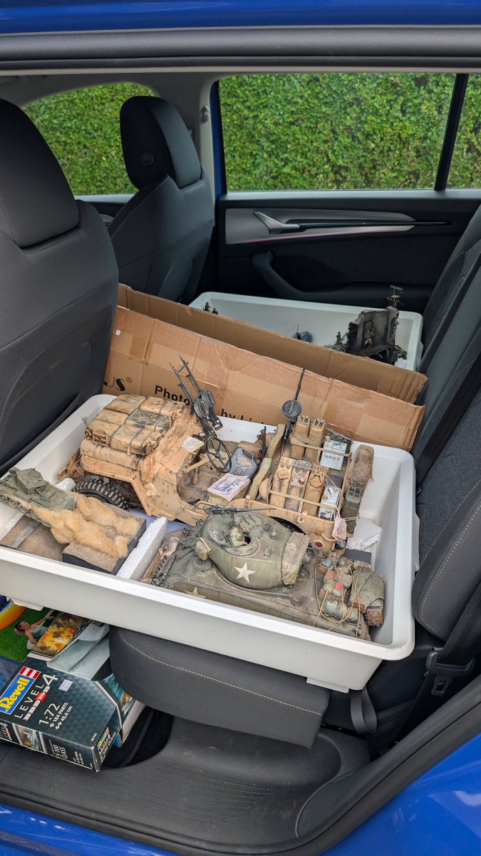 Simon (@redfivemodels on Bluesky) (@redfivemodels) on Twitter photo Packed with the organisation or an airdrop canister over arnhem ready for the off at first light. Hopefully alot of this isn't coming home with me. See you all at <a href="/WeHaveWaysPod/">WW2 Pod: We Have Ways of Making You Talk</a> WARFEST V and the KITOFF stand. <a href="/almurray/">Al Murray πΊπ¦</a> Packed with the organisation or an airdrop canister over arnhem ready for the off at first light. Hopefully alot of this isn't coming home with me. See you all at <a href="/WeHaveWaysPod/">WW2 Pod: We Have Ways of Making You Talk</a> WARFEST V and the KITOFF stand. <a href="/almurray/">Al Murray πΊπ¦</a>