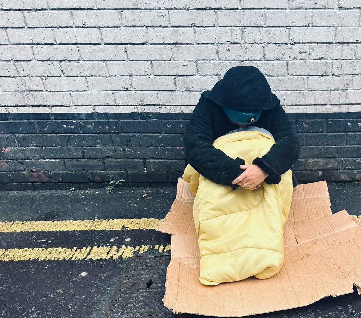 We need your help!! We are seeking donations of sleeping bags and men’s coats to help with those in need. Please contact us if you can help! Our office address is 95 Dublin Road, BT2 7HF. ❤️