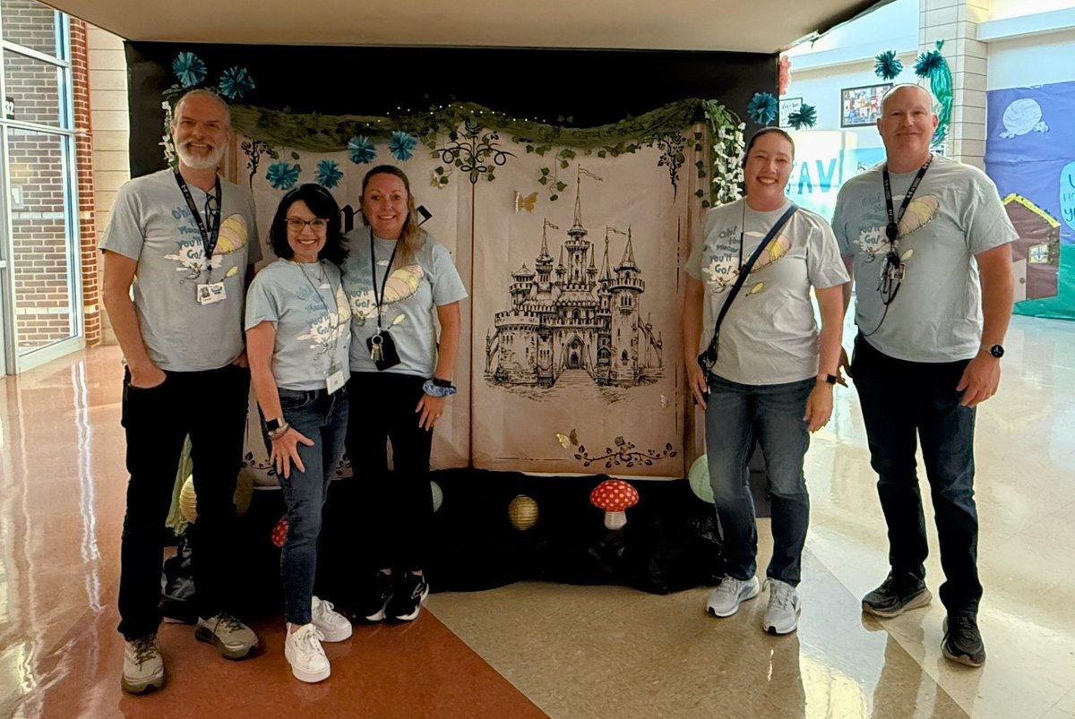 We believe in you, Hawks! 🎉 
Oh, The Places You’ll Go! ✨ 

💙 H9 Administration &amp; Counselors