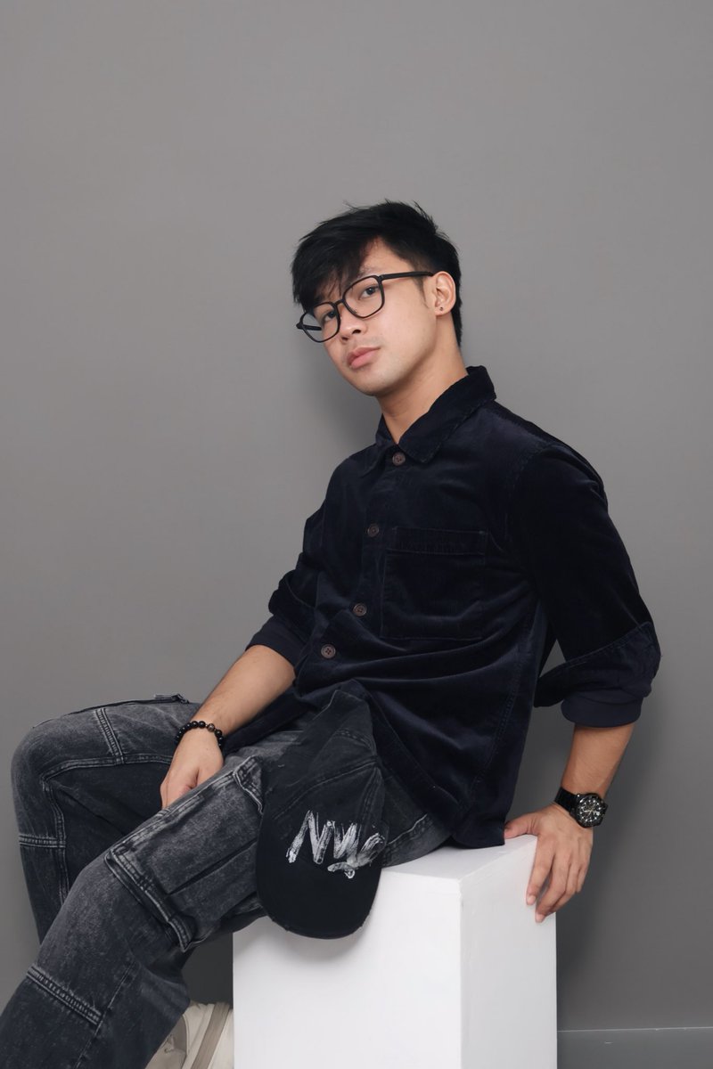 oaceeey's tweet image. There’s more of that on my IG: alas.nuebe 🥹