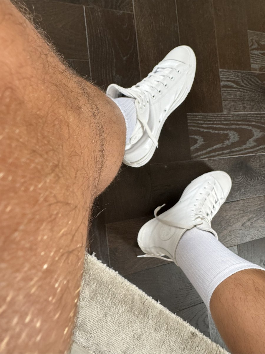 Nice view #converse #hightops #whiteleather