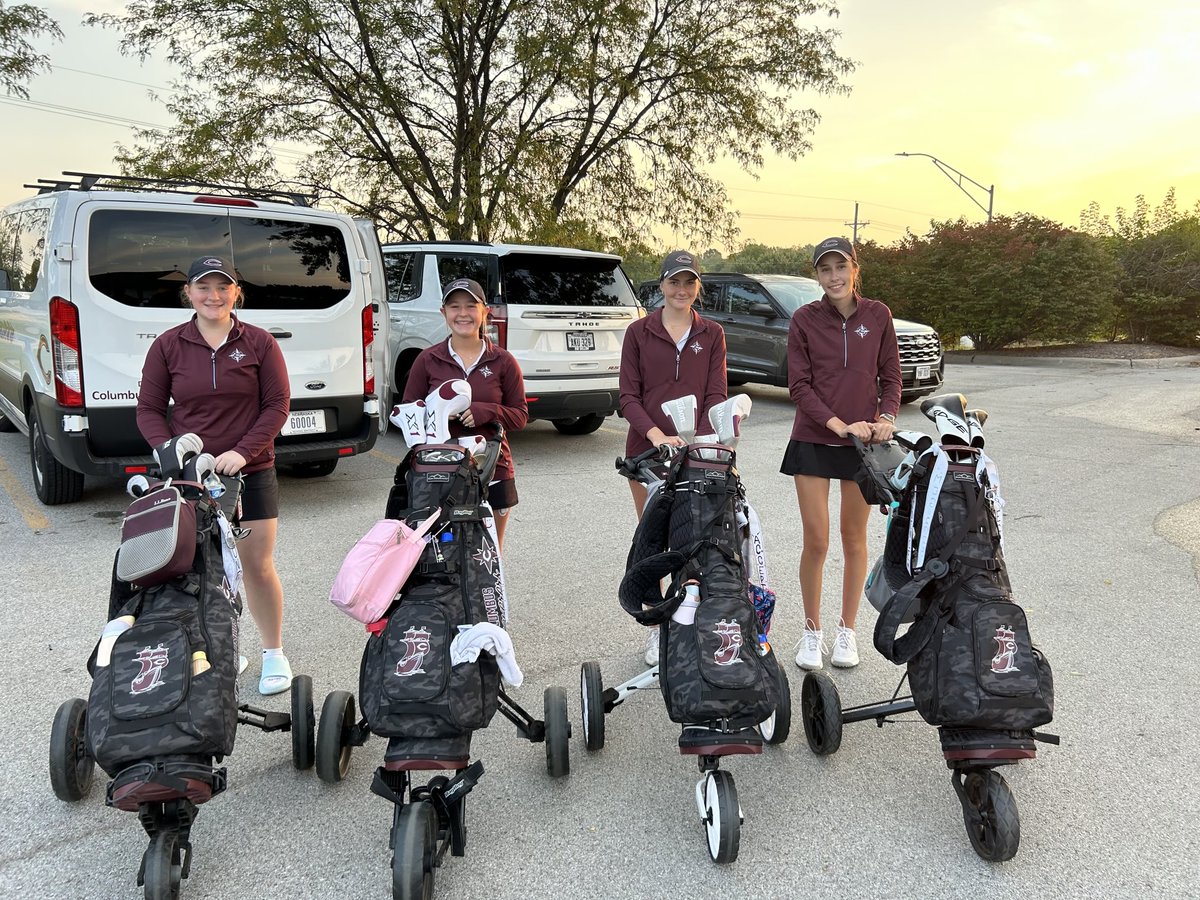 DiscoverersGolf's tweet photo. The true “GOATS” of the “Zero dark thirty” departure time.  ⁦@DiscoverersGolf⁩ are ready to roll at Papio-LV JV invite @ Tara Hills!  Go be GREAT, Discoverers!! ⁦@DiscovererWay⁩ ⁦@3434TheAnchor⁩ https://t.co/WC2474jSgy