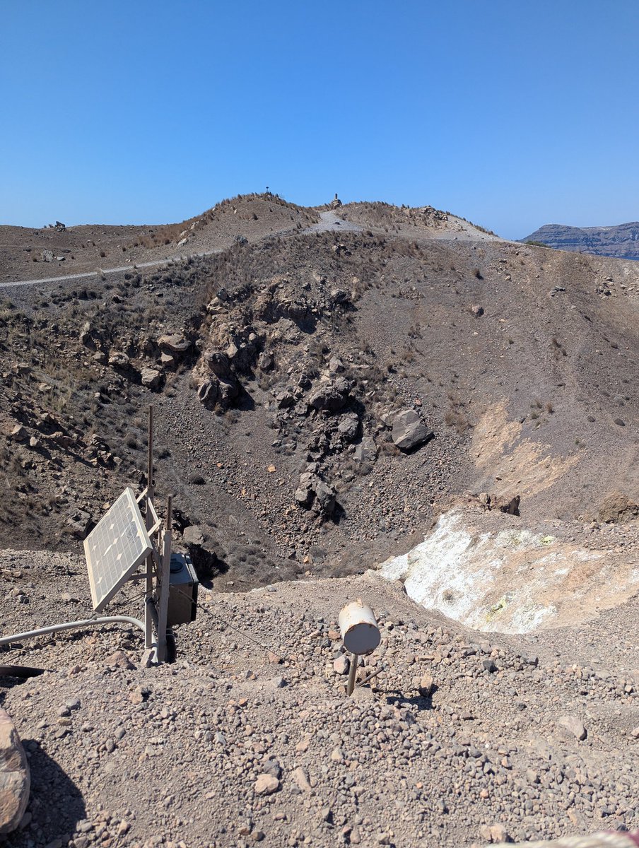 Diligentruth's tweet image. Fore and water activation #volcanoe #Hotsprings #Santorini #Greece #soulwork #braid