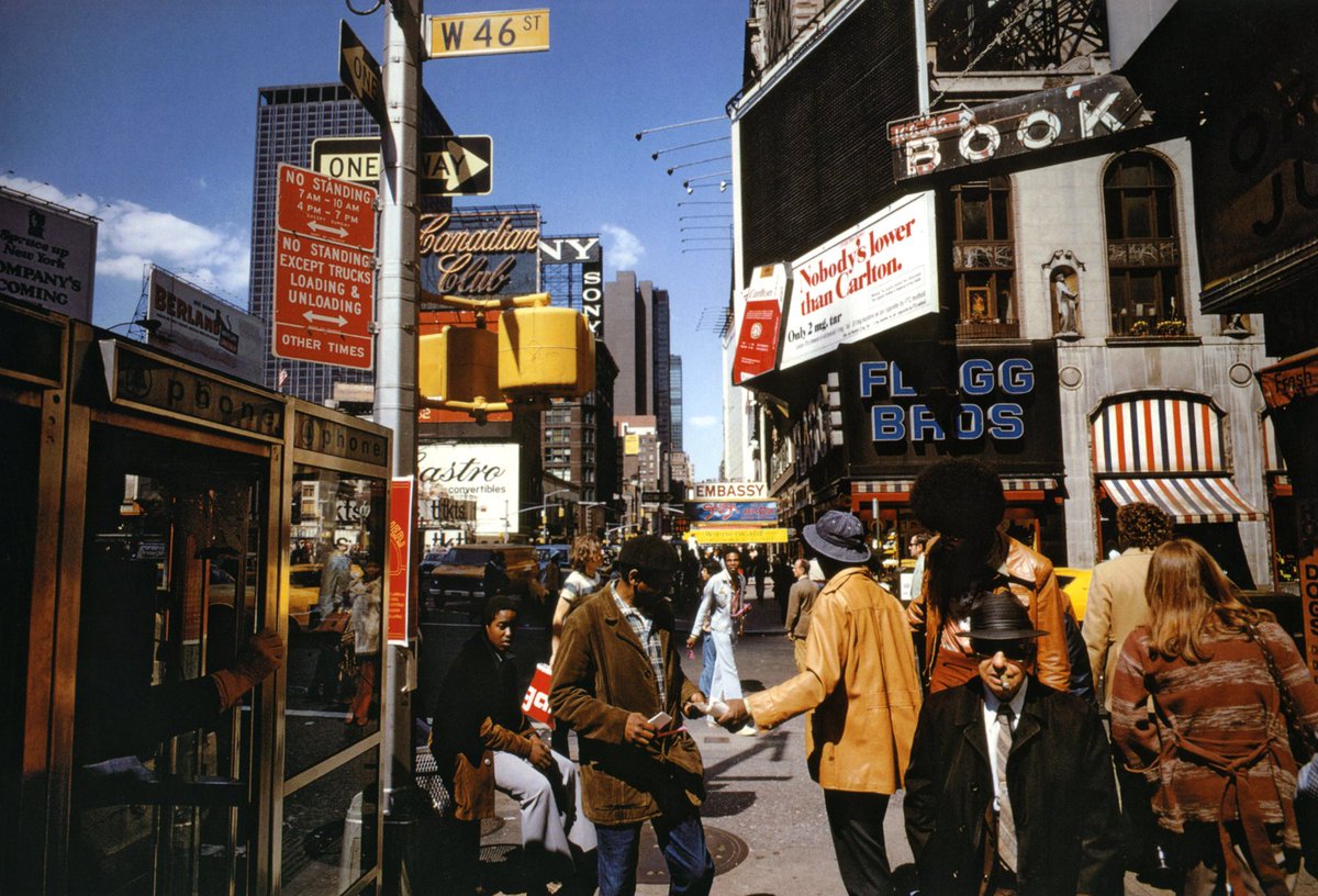 46th Street Deal, New York, 1974

Joel Meyerowitz