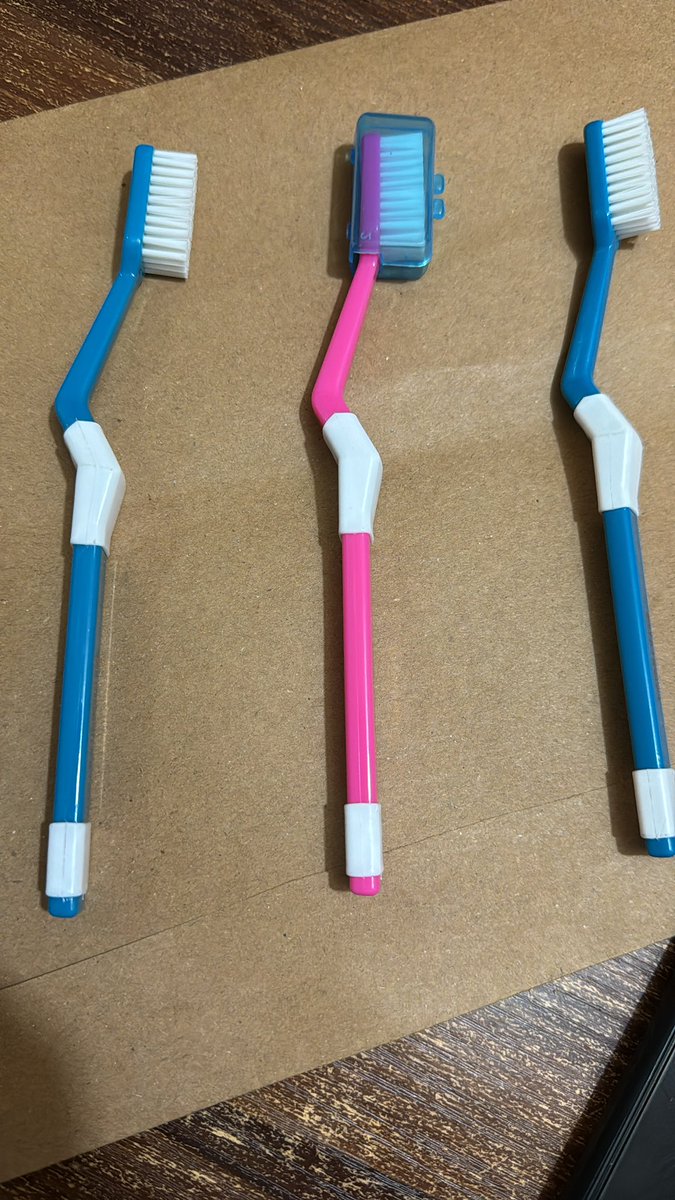 Diplomatoralc's tweet photo. Diplomat Toothbrush — Built for Every Smile!”
•🦷 Comes with a protective cover – keeping your brush clean and safe anywhere you go.
•💪🏽 Designed with strong ergonomic handles for a firm and comfortable grip.
•✨ Treated nylon bristles – tough on plaque, gentle on gums.
•🌈 Available in varieties and textures (soft, medium, firm) to suit every preference.

With Diplomat Toothbrush, you don’t just brush — you care for your whole smile.
👉 Think Dental Care, Choose Diplomat.