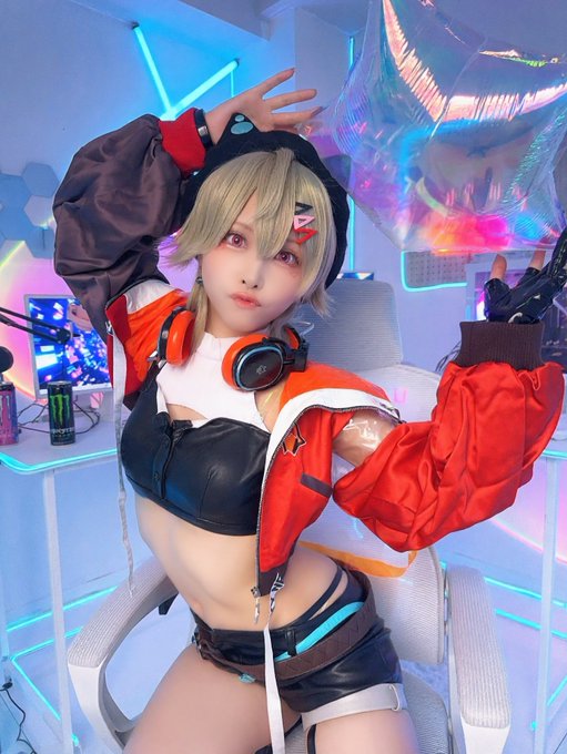 コスプレイヤーえい梨のTwitter画像34
