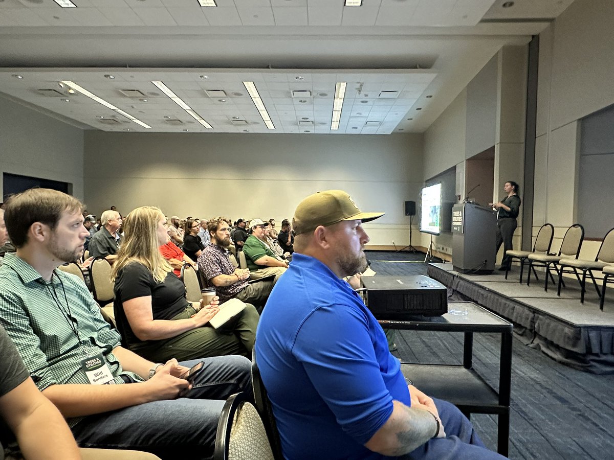 AmyFischbach's tweet image. Trees &amp;amp; Utilities is now underway in downtown Knoxville, Tennessee. More than 1,400 UVM professionals are learning about research, technologies and best practices in the industry. @tdworldmag #treesandutilities