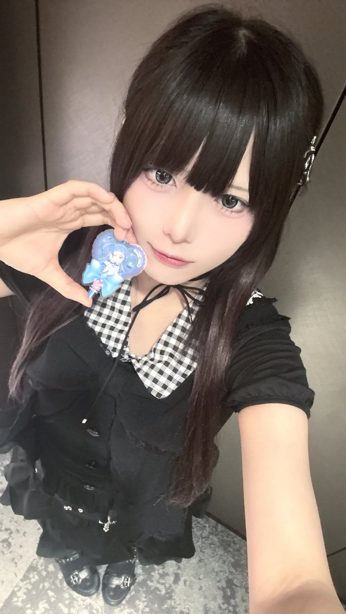 9月12日公開の #映画キミプリ 試写会に参加させて頂きました^ᴗ.ᴗ^♡

ずっと見てきたプリキュアのアイドルシリーズが出て、その時に私もアイドルで居る事が不思議です

かわいくて強くて最高でかっこよかったです

#PR #映画キミプリみたよ