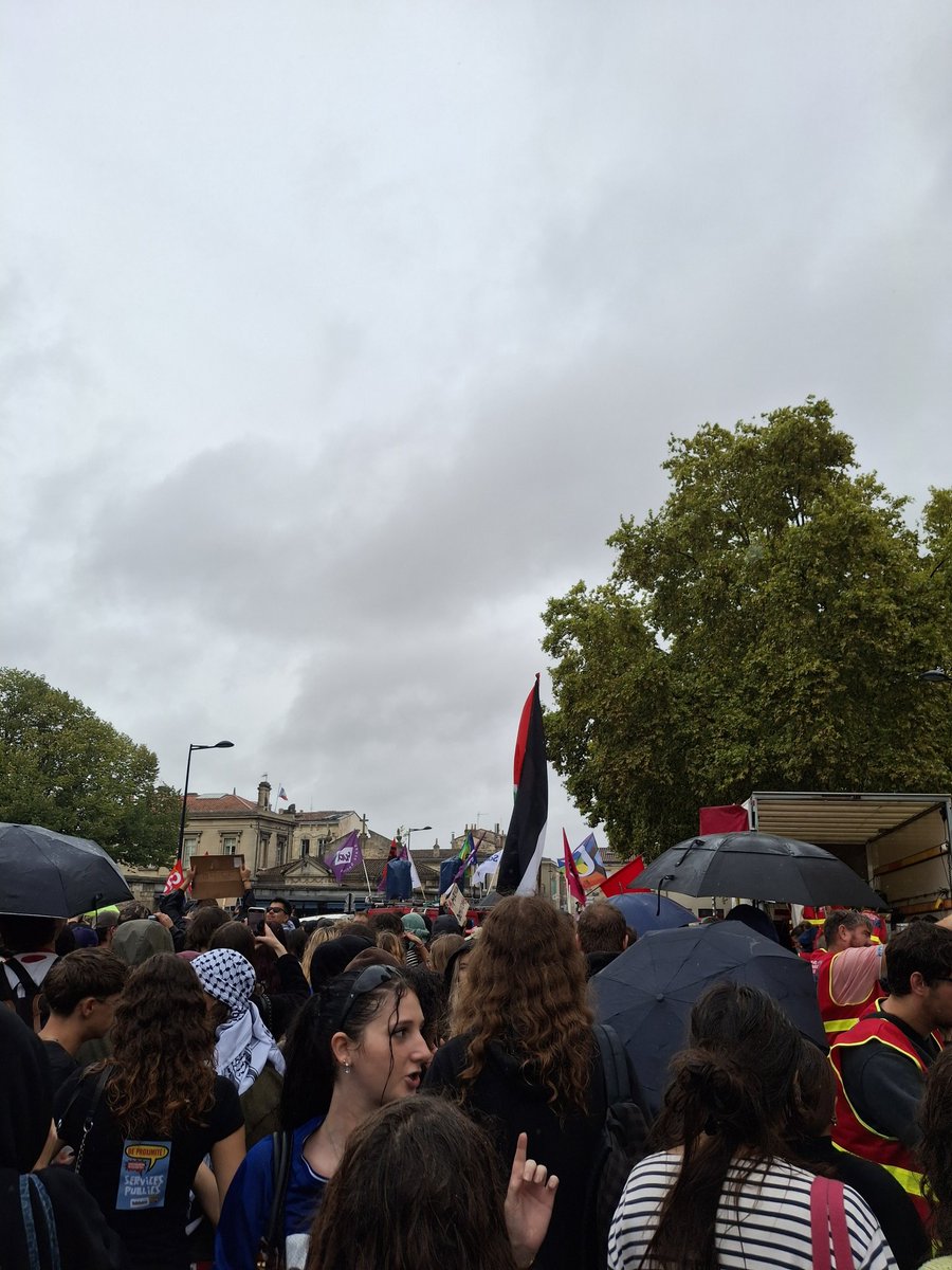 FFarandole's tweet image. #Bloquonstout #Macronexplosion