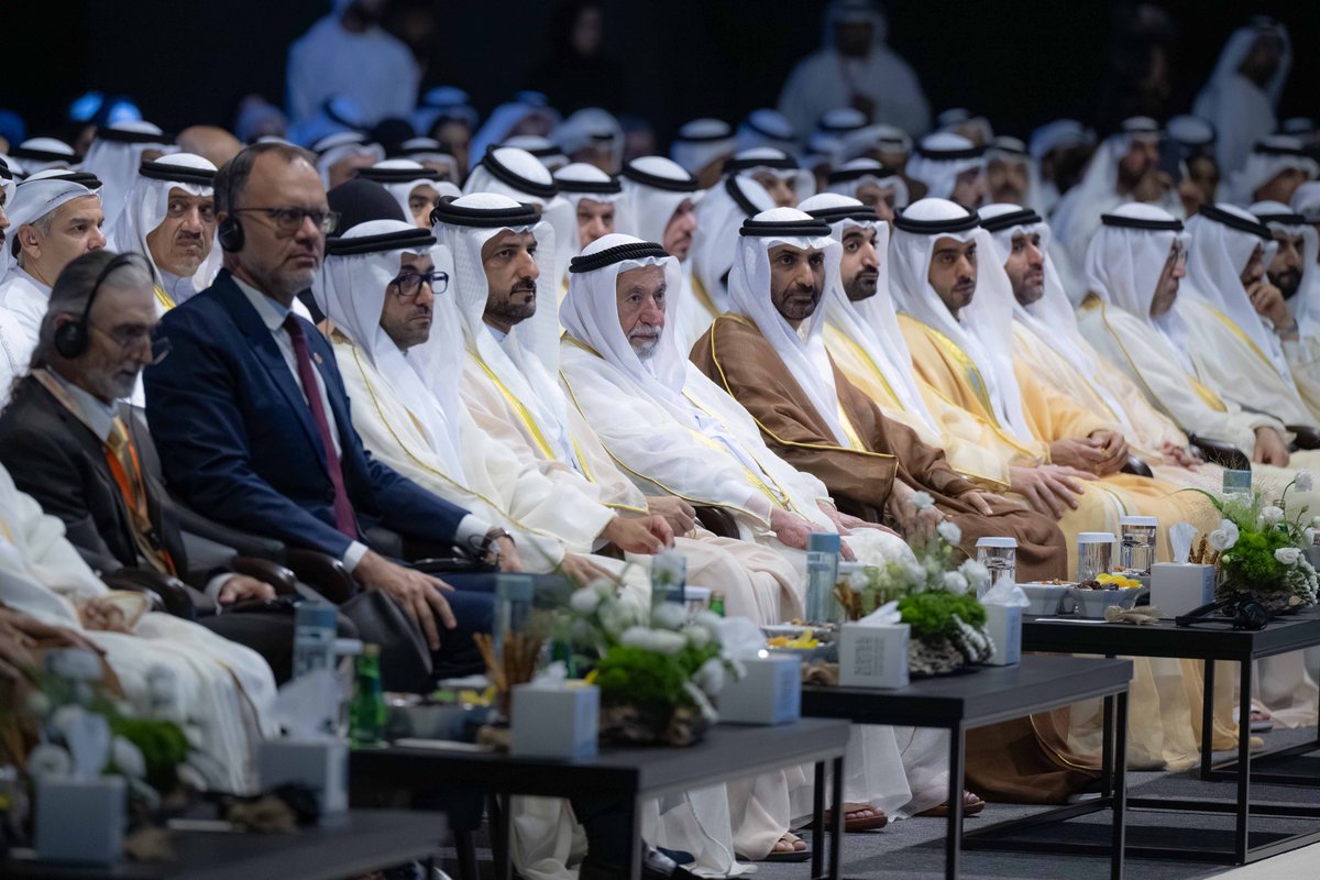 sharjahmedia's tweet photo. حاكم الشارقة يشهد خطابين ملهمين خلال افتتاح أعمال الدورة 14 من المنتدى الدولي للاتصال الحكومي
https://t.co/x5CkHXu62X
@ShjIgcc
#المنتدى_الدولي_للاتصال_الحكومي #الشارقة #الإمارات
#IGCF25 #IGCF #Sharjah #UAE https://t.co/e8KFusZ5jL