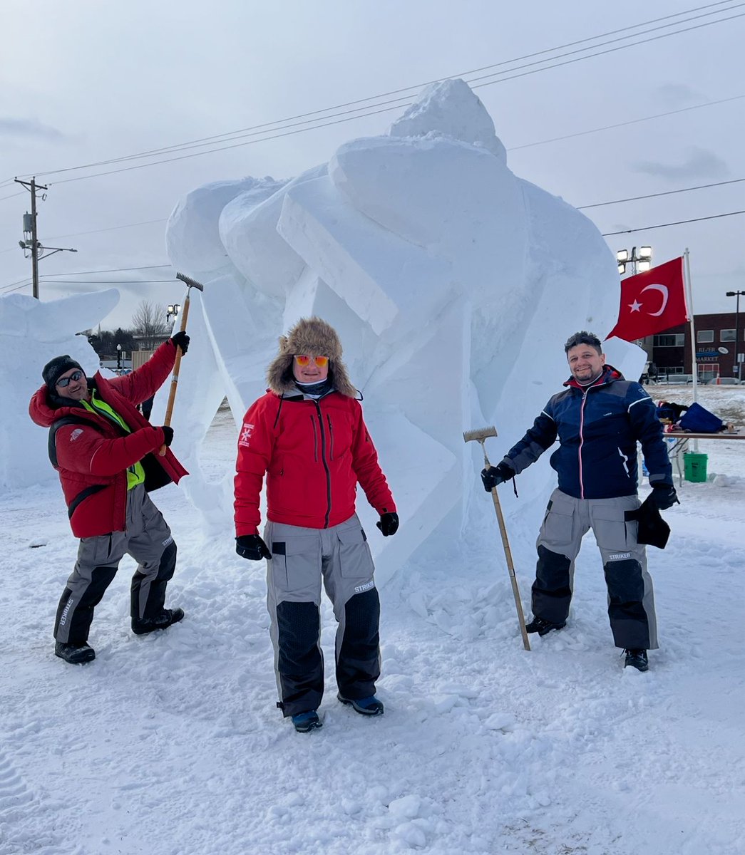 kou92official's tweet photo. Üniversitemiz @gsf_kou Heykel Anasanat Dalı Başkanı Prof. Dr. Ceyhun Konak ve Ekibi ABD'nin Minnesota Eyaletinde düzenlenecek olan World Snow Sculpting Championship’de (Dünya Kar Heykel Şampiyonası) eseriyle birlikte yarışmaya hak kazandı.

🌐 https://t.co/oYTtDdGl2p https://t.co/Ica6r9xDRB