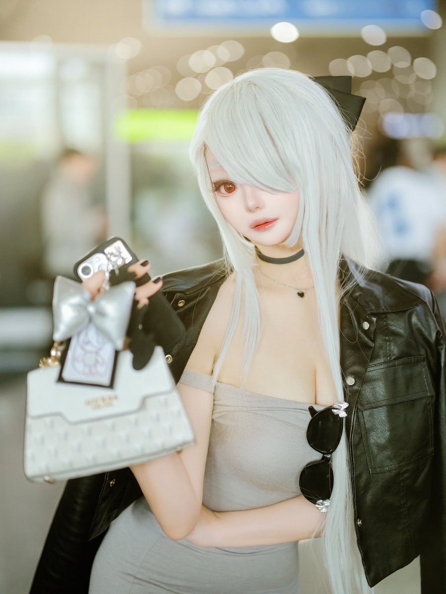 hello?
#NIKKE #NIKKEcosplay #Cinderella