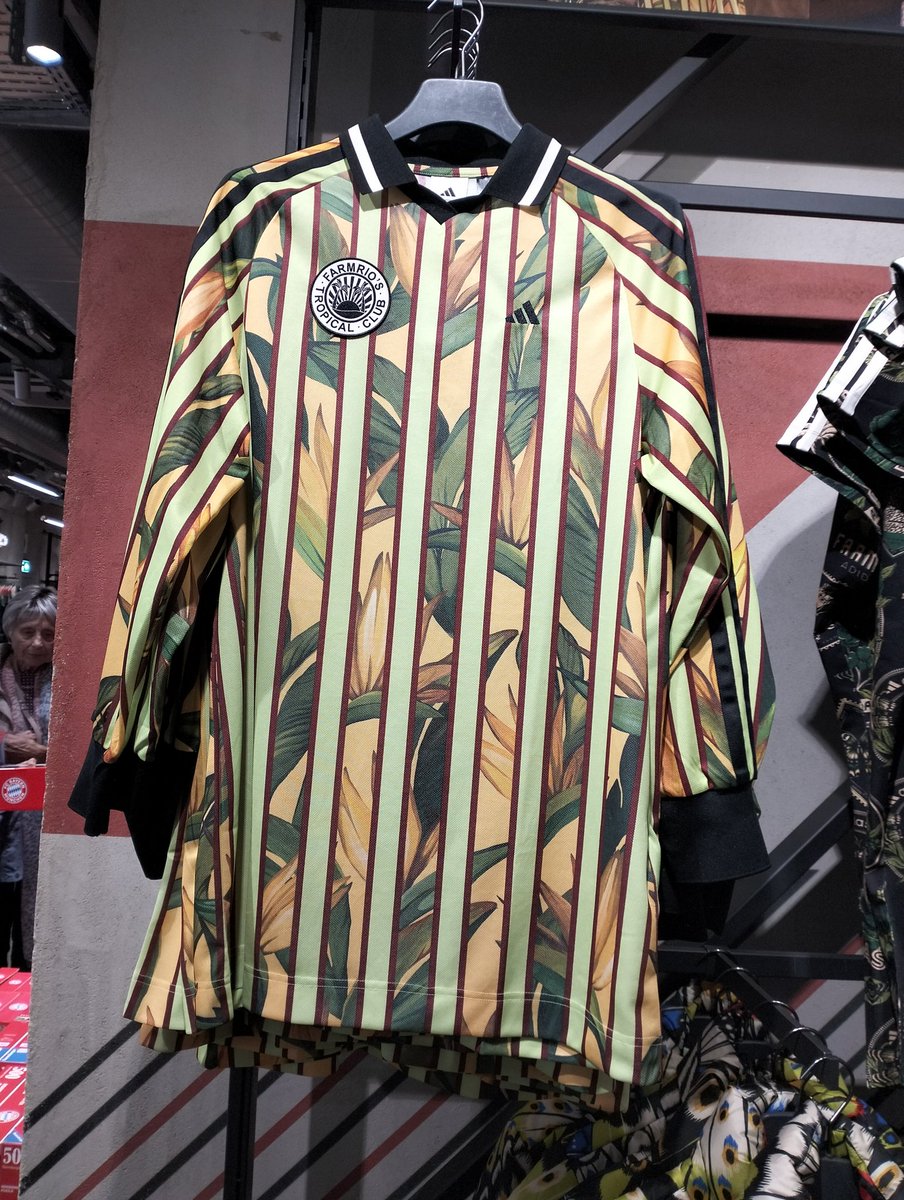 Mucho fútbol champan