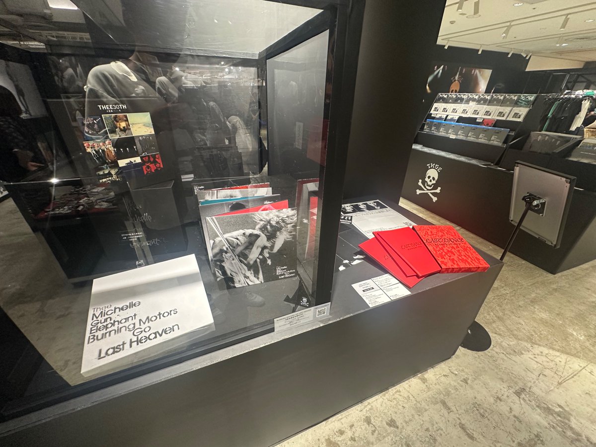 pylosics's tweet photo. 名古屋クアトロ初参戦、あとパルコの展示も https://t.co/o0jUKSpfQy