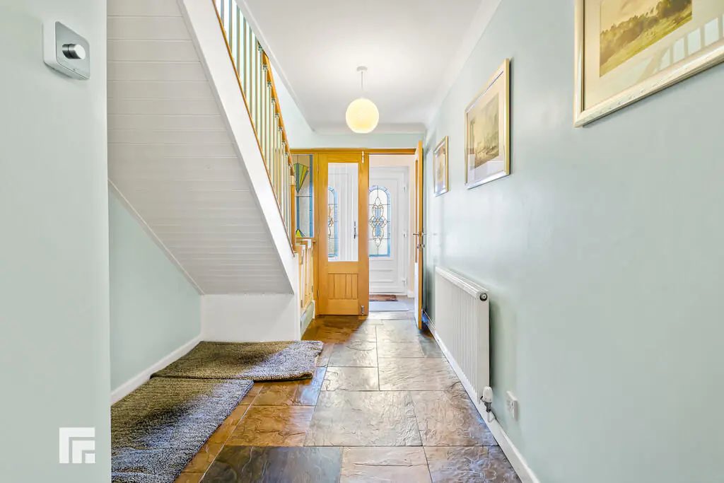 📍FOR SALE | Hellas Drive, Barry | £530,000

Immaculate 4-bed detached in Highlight Park. 

Features lounge, modern kitchen, dining room, large conservatory, utility, ensuite, garage, driveway &amp; landscaped garden with hot tub deck. Ideal family home!

#MGY #Barry