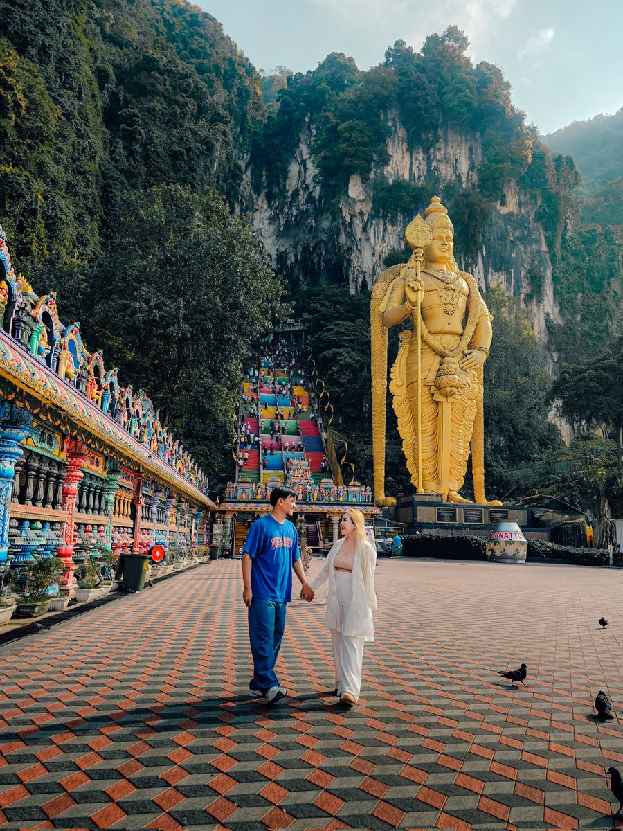 omdirects_'s tweet photo. DEMI APA?! Sekarang kalo traveling gak perlu lagi ngejar dateng pagi2 banget biar bisa dapet foto sepi.

Tinggal pake Generative Edit dari @samsungID semuanya udah beres. 😍

Jadi penasaran, Galaxy AI di Samsung Galaxy S25 FE secanggih apa yaaa? 🤔 https://t.co/BPphhuLGIc