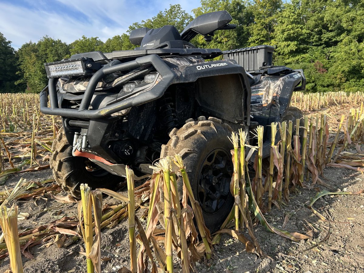 Ryan Benjamins (@ryanbenjamins) on Twitter photo Soil sampling after silage harvest this morning.  Some high chopped stalks here! Soil sampling after silage harvest this morning.  Some high chopped stalks here!