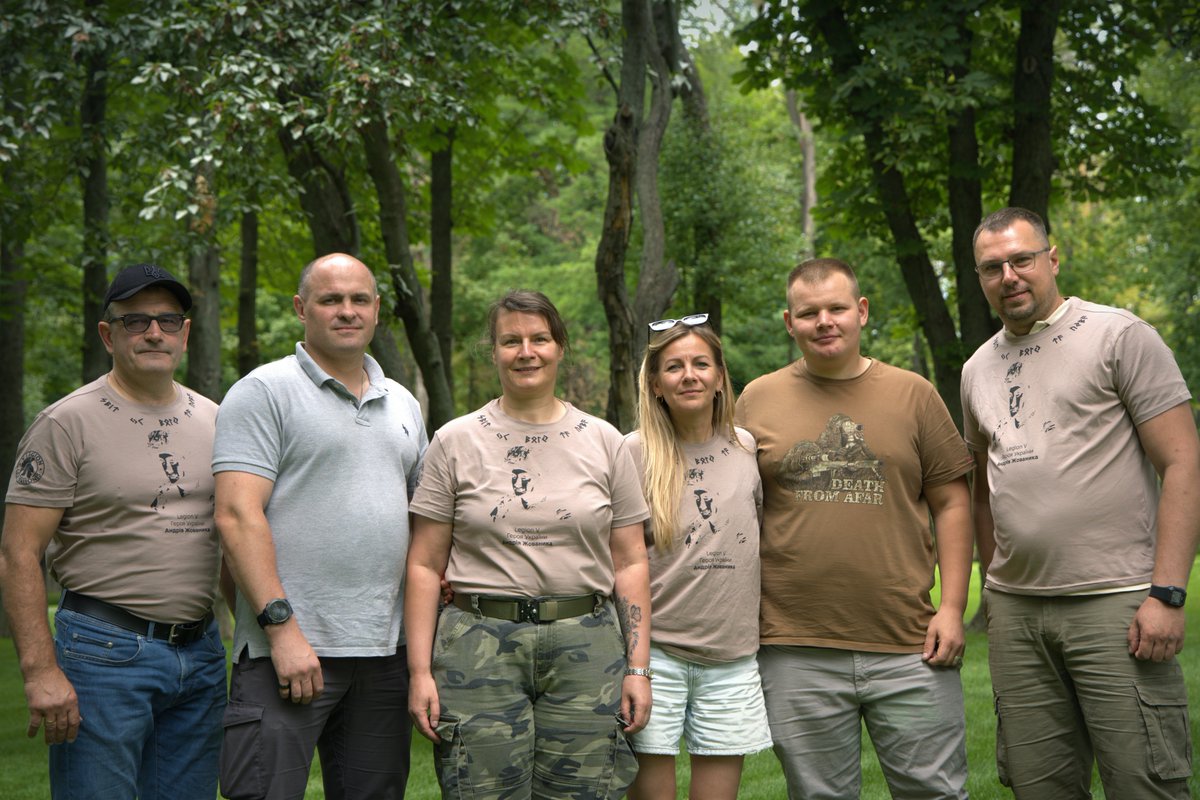 Neļaujamies panikai, turpinām stiprināt tos, kuri katru dienu tur Eiropas robežas🇺🇦kā mūsu kaujas mediķe Sarmīte un viņas ieroču brāļi💪
Ja kāds jautā, ko tad mēs varam darīt, tad atbilde ir - dot jaudu un spēku tiem, kuri katru dienu sargā mūsu brīvību: uznemejimieram.lv