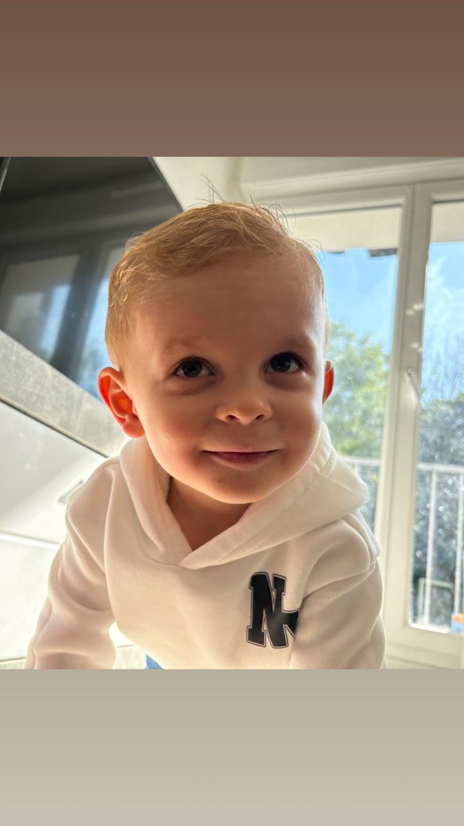 samsamlaly's tweet photo. Premier coiffeur pour mon cœur❤️ https://t.co/hioJeNTDhW