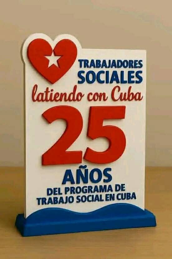 Muchas felicidades a todos los Trabajadores Sociales en su día, son y seguirán siendo los médicos del alma, hoy más que nunca continúan perfeccionando su trabajo. Inicia en #HolguínSí el acto provincial por el 25 aniversario del Programa de #TrabajadoresSociales.