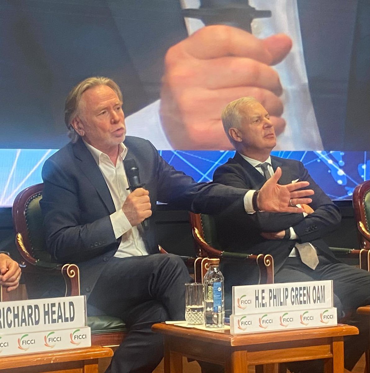 Philip Green OAM tweet media