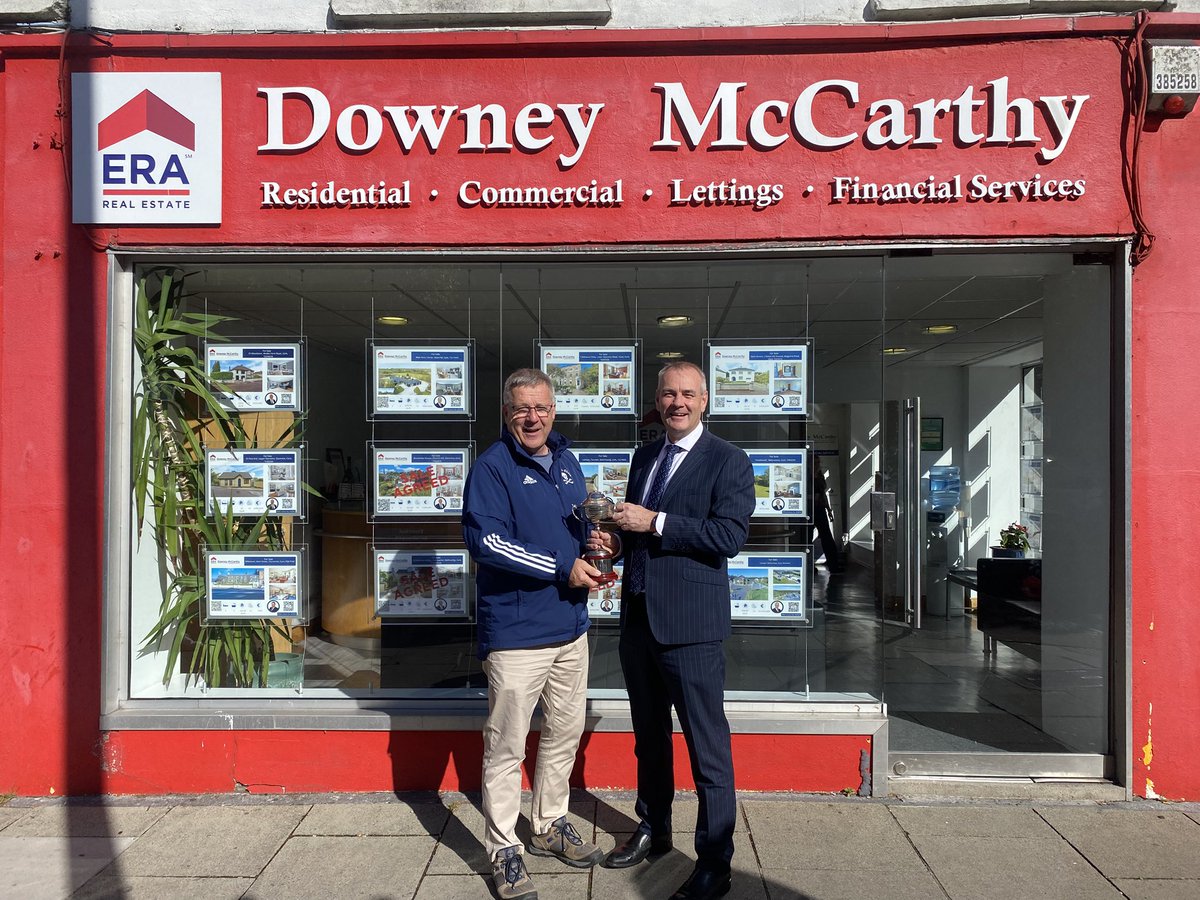 John Grainger presents Seán McCarthy of ERA Downey McCarthy with the Tomás Fitzgibbon Cup after a score of 54 points won the UCC GAA Golf Classic. The <a href="/DowneyMcCarthy/">ERA Downey McCarthy</a> team included John Roche &amp; Tony Dunlea. <a href="/khfitz1989/">khfitz1989</a> <a href="/UCCSport/">UCC Sport</a> <a href="/madf6767/">mark foley</a> <a href="/GerGerfitz/">Ger Fitzgibbon</a> <a href="/drconmurphy/">dr con murphy</a> <a href="/tomken81/">Tom Kenny</a>