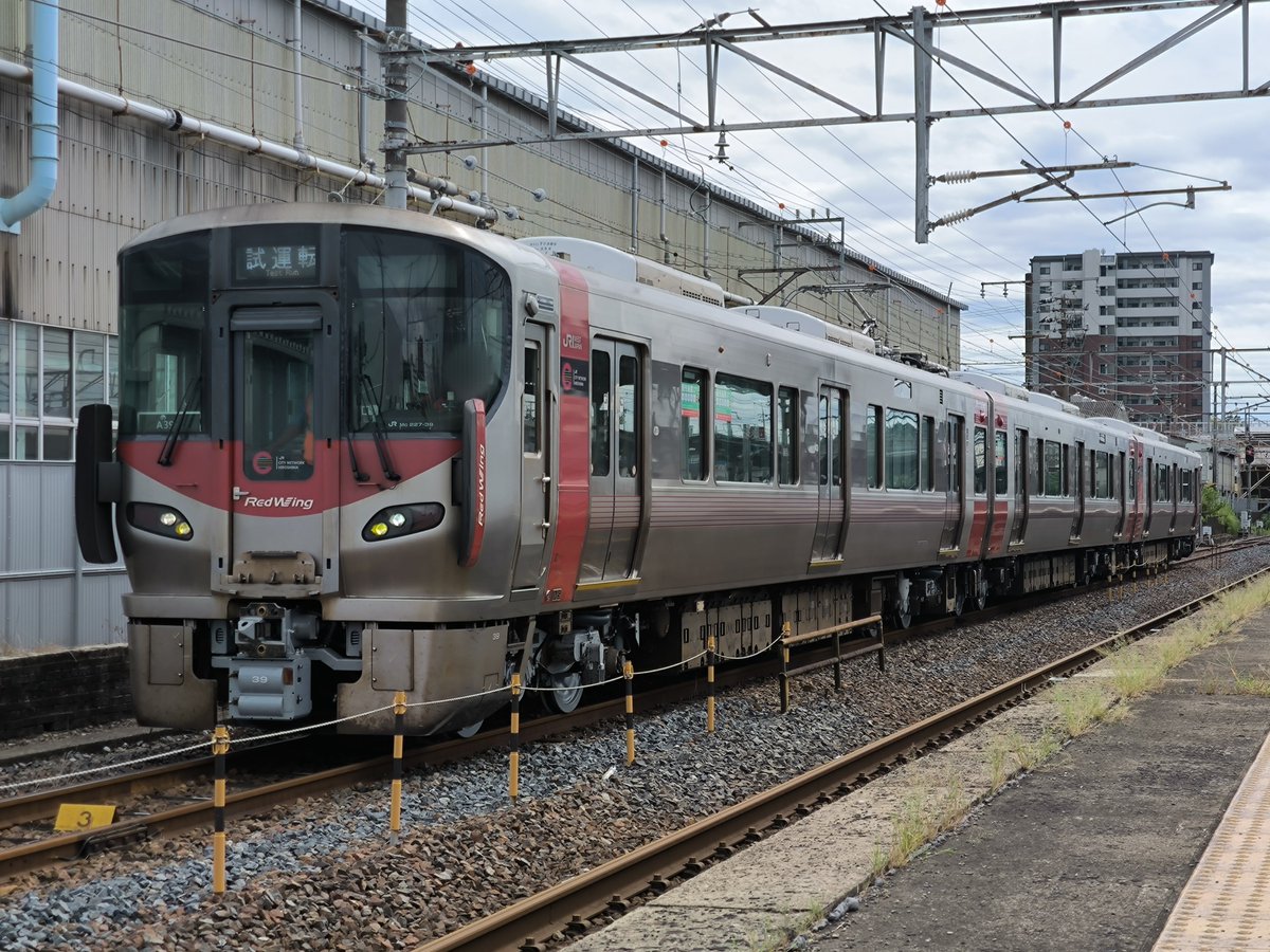 9/10 

227系ヒロA39編成幡生構内試運転

期間保全、車外カメラ取付
