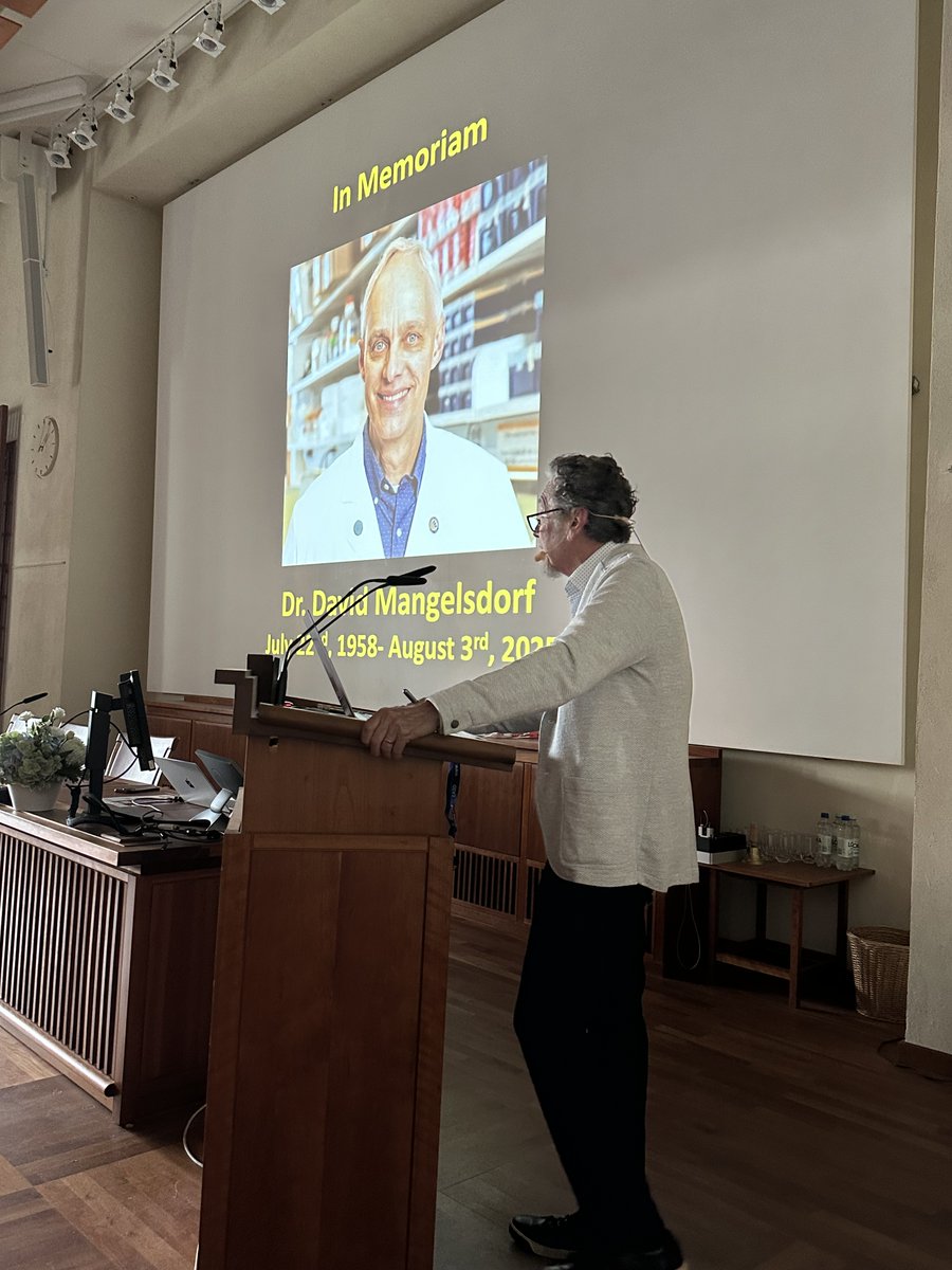 perlmannlab's tweet image. Impressive overview of previous and current work on nuclear receptors at Ron Evans Rolf Luft Award Lecture. The lecture was dedicated to the memory of David Mangelsdorf.