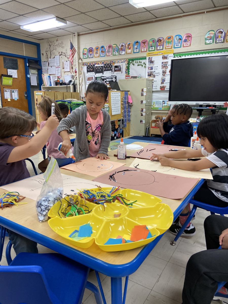 Ms. DuBose and Ms. Coeto’s students working independently and collaboratively.
<a href="/UCPSNC/">Union County Public Schools</a> <a href="/AGHoulihan/">Andrew G. Houlihan</a>