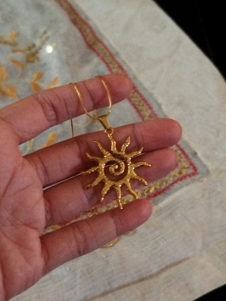 c:3l ꩜ tweet media