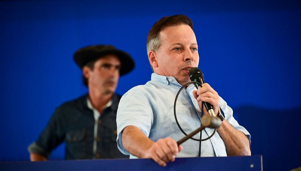 El escritorio <a href="/ValdezyCia/">Valdez & Cia</a> vuelve a la Rural del Prado con La Peña de Valdez y este miércoles y jueves remata con <a href="/Lote21/">lote21</a>. A propósito de estas actividades y del mercado ganadero, conversamos con Pablo Valdez.
soundcloud.com/user-856587651…